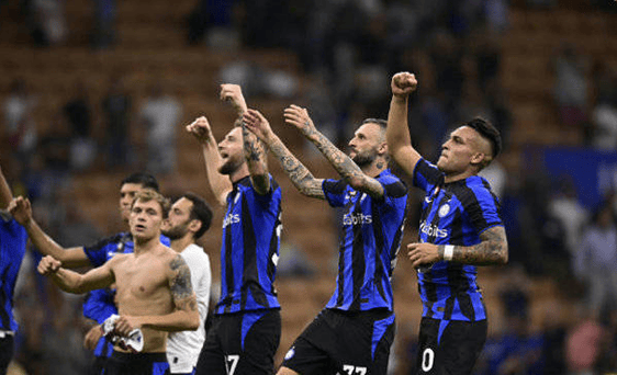 话传承与创 话传承与创