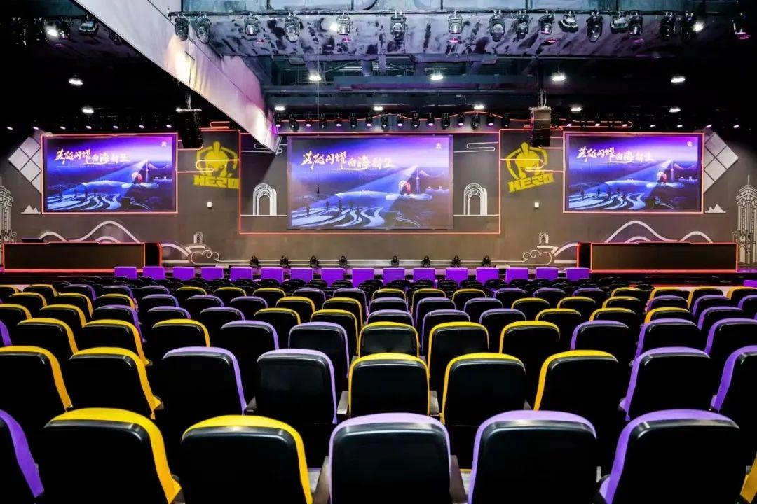 比赛中更加 比赛中更加