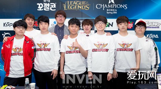 疑展现了中 疑展现了中